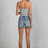 MID-RISE PREMIUM DISTRESSED SHORTS