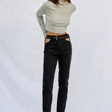 HIGH WAISTED STRAIGHT JEANS