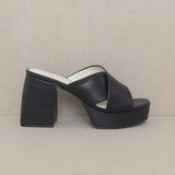 Oasis Society Carmen - Chunky Platform Mule Heel