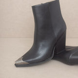 OASIS SOCIETY Zion - Bootie with Etched Metal Toe