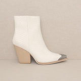 OASIS SOCIETY Zion - Bootie with Etched Metal Toe