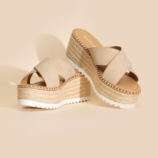 Raffia Crisscross Platform Slides