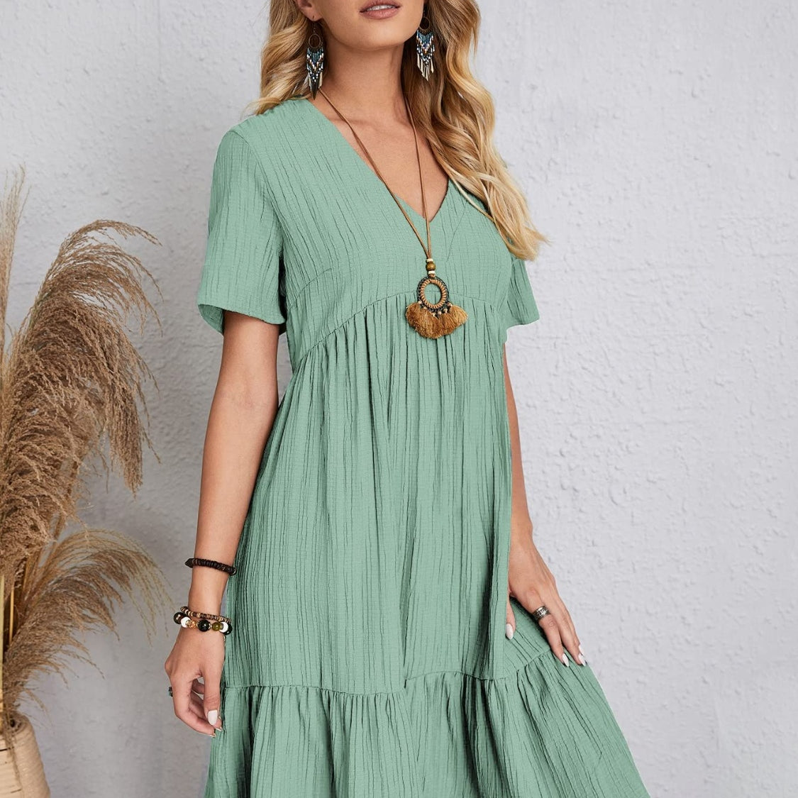 Curvy Line- V Neck Short Sleeve Dress