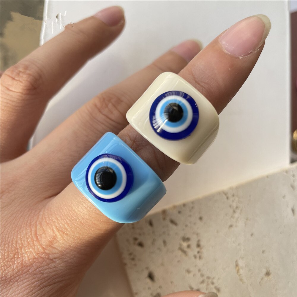 HUANZHI 2021 New Summer Korean Devil&#39;s Eye Blue Transparent Resin Round Rings  for Women Girls Party Jewelry Gifts