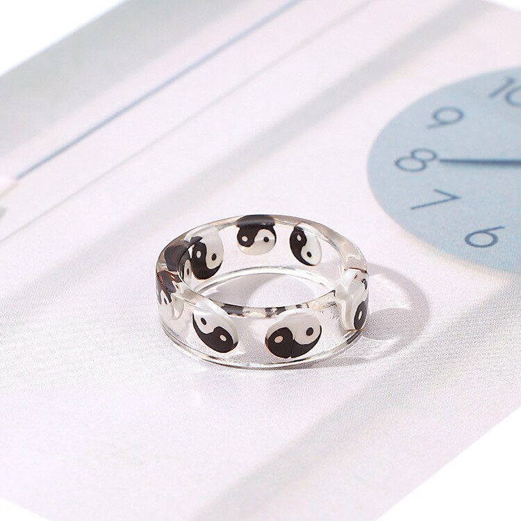 HUANZHI 2021 New Summer Korean Devil&#39;s Eye Blue Transparent Resin Round Rings  for Women Girls Party Jewelry Gifts